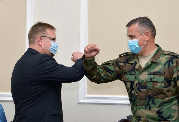 Пынзарь провел встречу с послом Польши в Республике Молдова Бартломеем Зданюком.