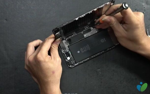 Ремонт будет дорогим: iPhone 7 Plus вскрыли на видео.