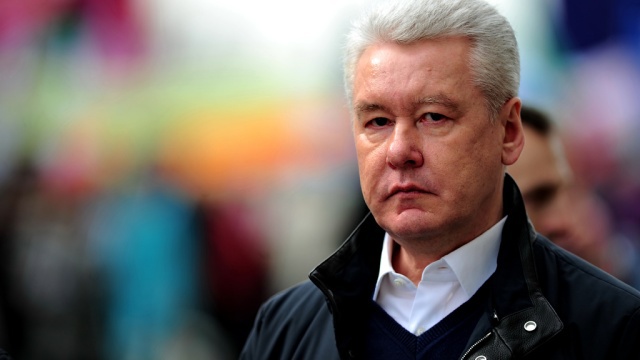 Собянин призвал Навального "смирится" и пригласил поговорить.