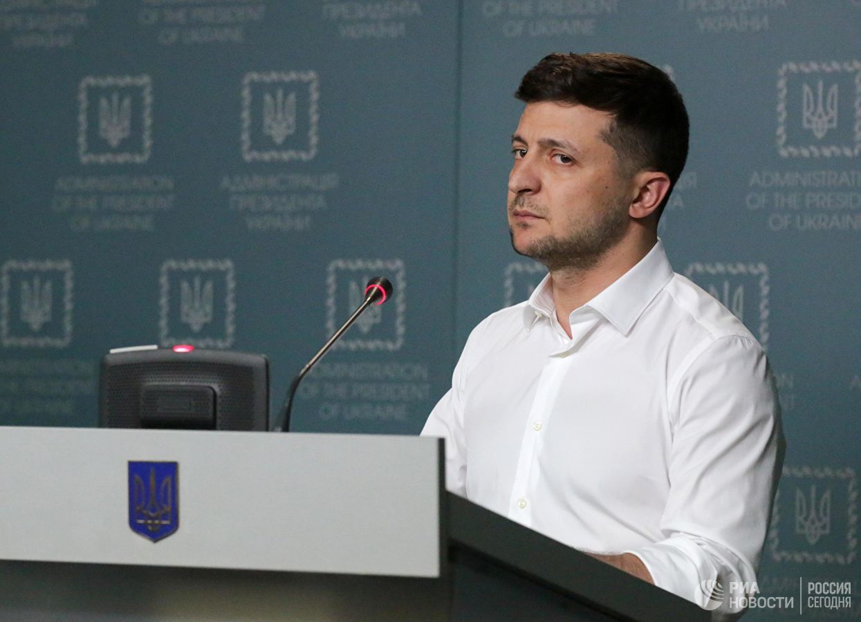 В администрации Зеленского заявили, что не могут полагаться на МИД Украины.