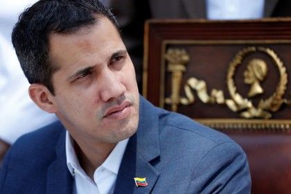 По словам Гуайдо, режим ЧП поможет запросить помощь у других стран.