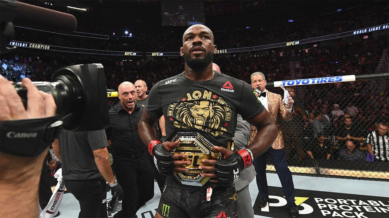 Арестован один из лучших бойцов UFC.
