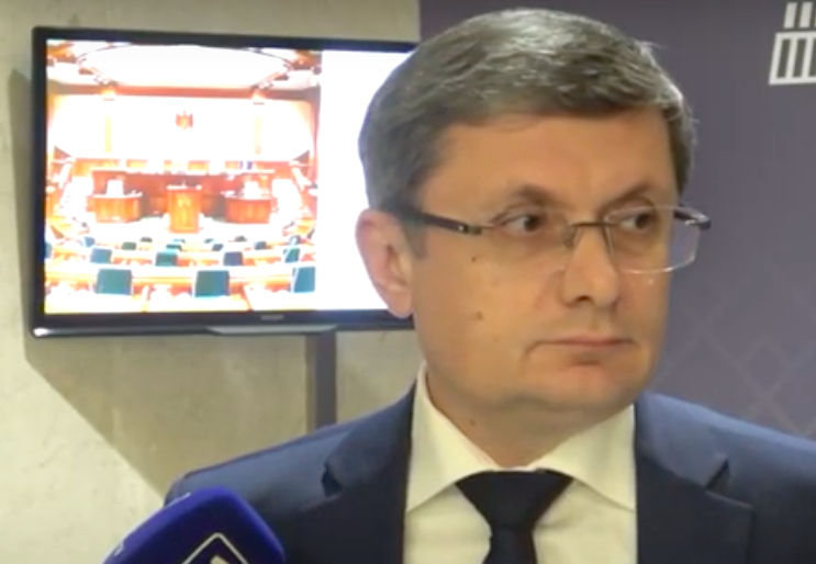 Гросу оценил, каковы шансы того, что кабмину вынесут вотум недоверия.