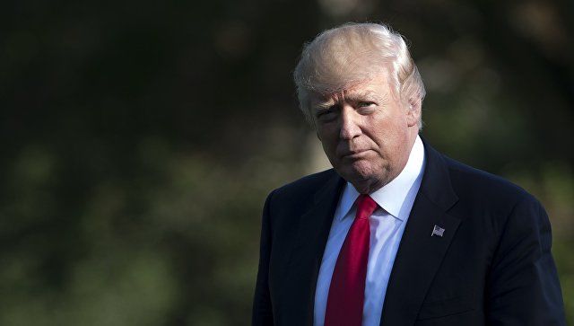 Опрос показал, сколько американцев не одобряют поведение Трампа.