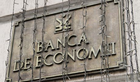 Подробности хода расследования не раскрываются.