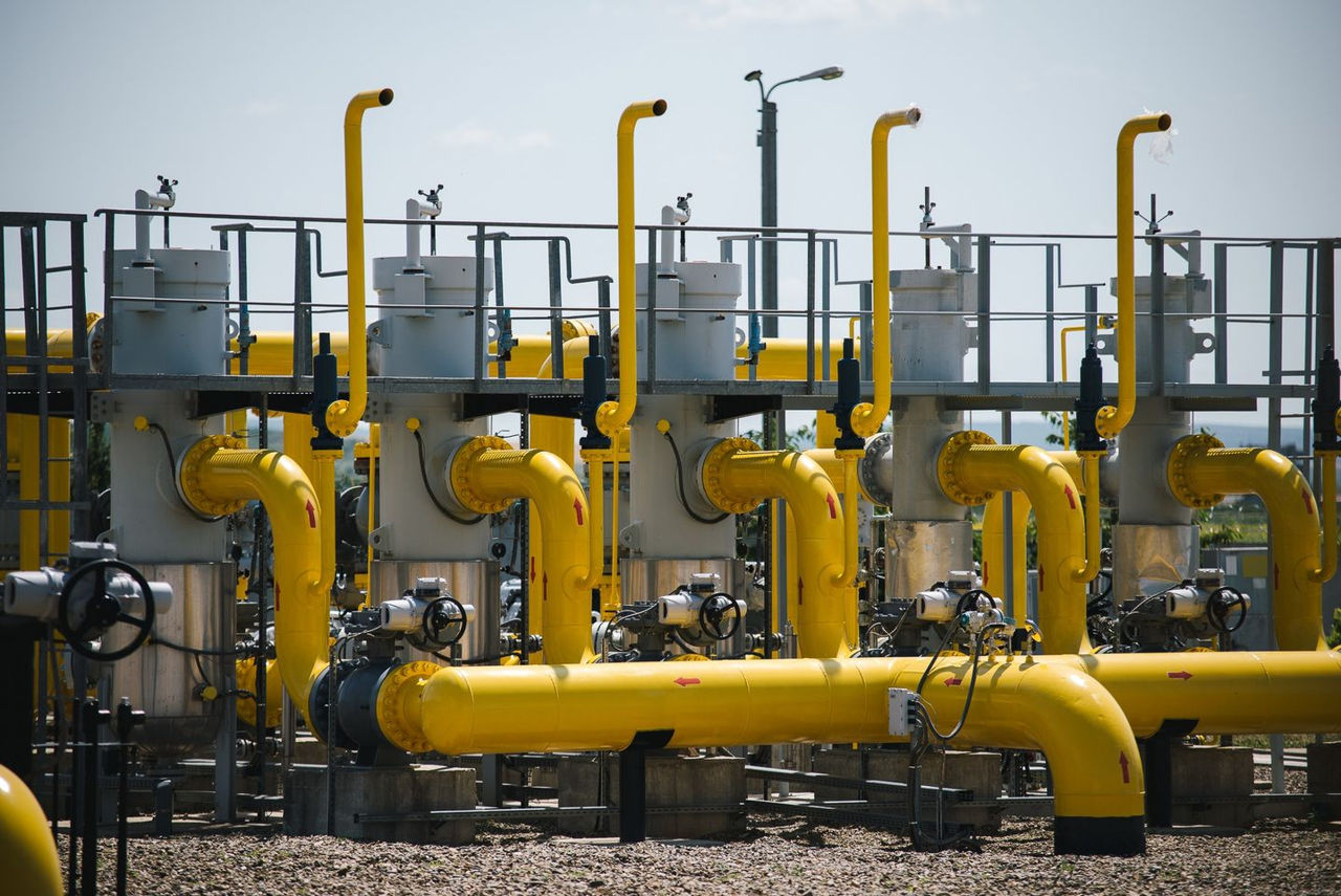 Европейские газовые трейдеры начали хранить природный газ в Украине.