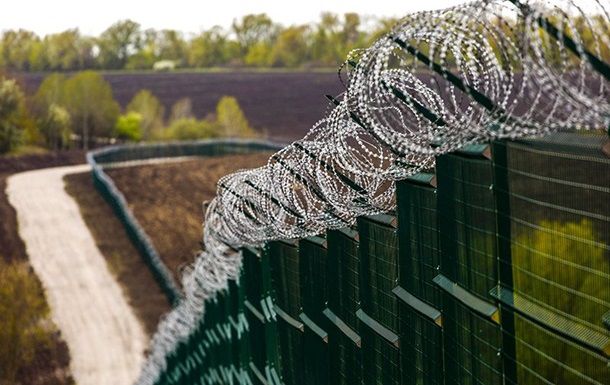 На границе Украины с Россией начаты инженерно-технические работы по проекту "Стена". Фото: tass.ru