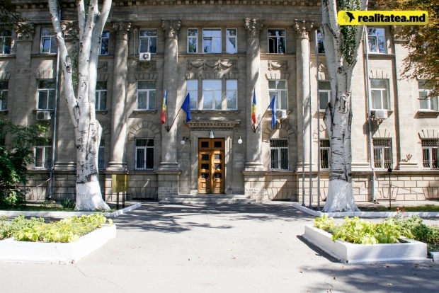 Președintele Republicii Moldova, Nicolae Timofti, i-a oferit astăzi gradul de general-maior ofițerului Serviciului de Informații și Securitate Vadim Vrabie, director adjunct al acestei instituții.