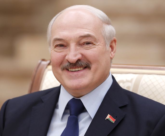 Лукашенко считает, что за протестами в Белоруссии стоят американцы и "буржуйчики".