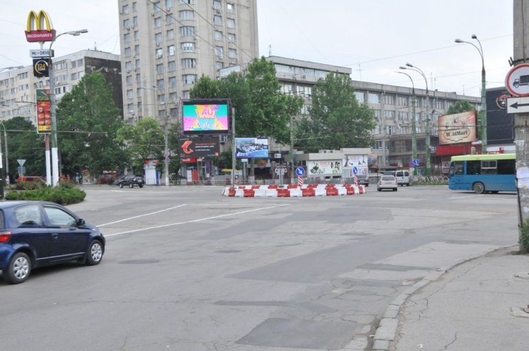Сегодня в столице обустроено примерно 15 круговых развязок.