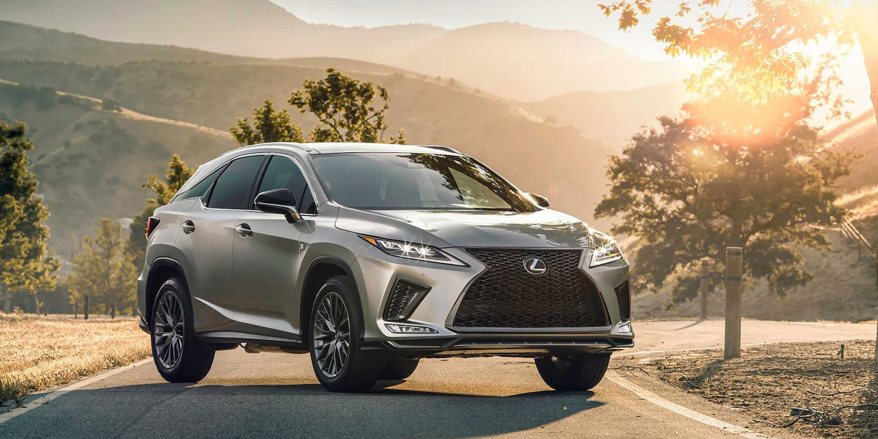 Lexus обновил кроссовер RX.