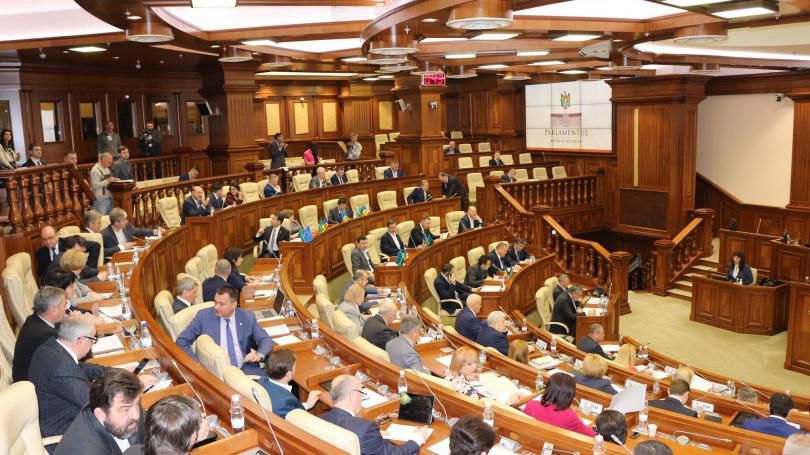 Top politicieni cu donații la partid mai mari decât veniturile obținute. 