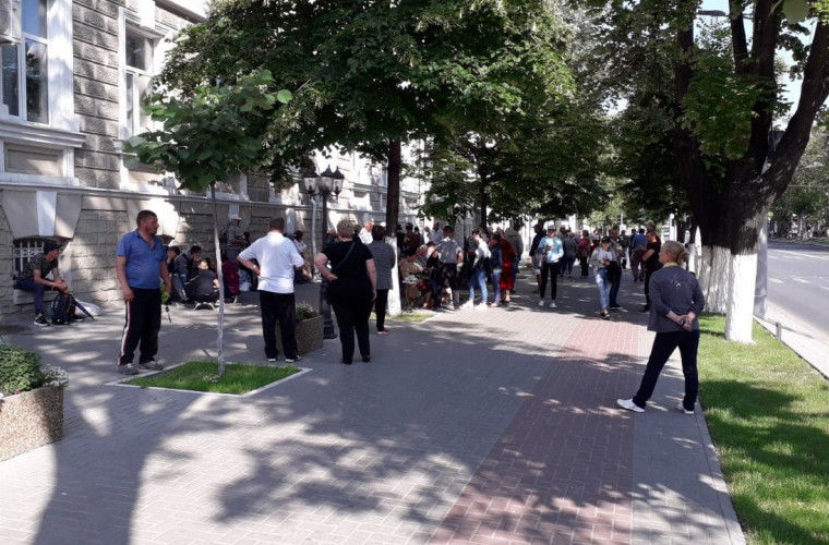 Amnesty International Moldova выразила озабоченность в связи с последними событиями.