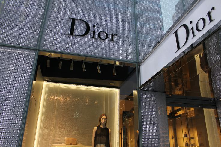 Compania Dior vrea să blocheze înregistrarea mărcii savantului moldovean