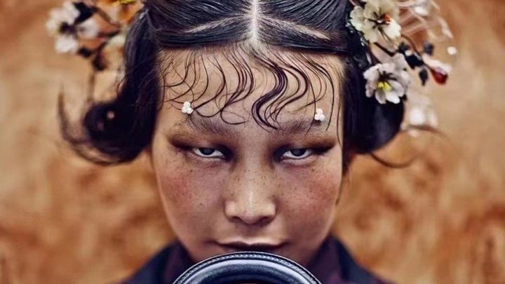 Модный дом Dior извинился за фото китаянки.