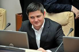 Un grup de sportivi de performanţă, în frunte cu ministrul Tineretului şi Sportului, Octavian Bodişteanu, au aderat la Partidul Democrat.