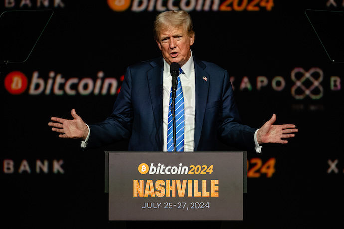 Трамп пообещал сделать США мировым лидером в криптовалюте.