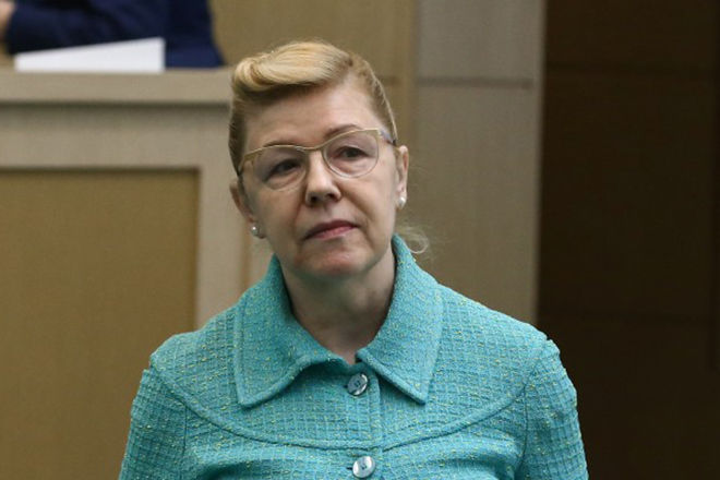 Мизулина пожаловалась на видеоролик про ее соболезнования Путину.