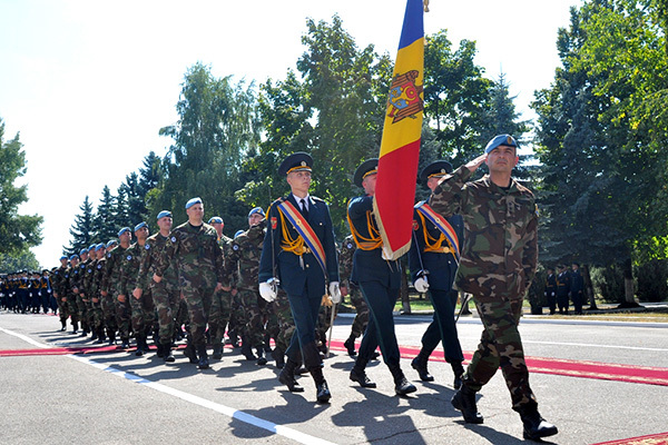 В Косово 41 военнослужащий находился с февраля 2014 г.