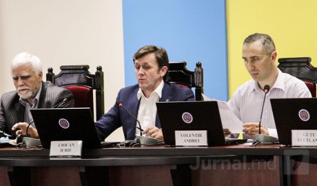 По мнению секретаря ЦИК Андрея Волентир, суд «усложнил ситуацию».