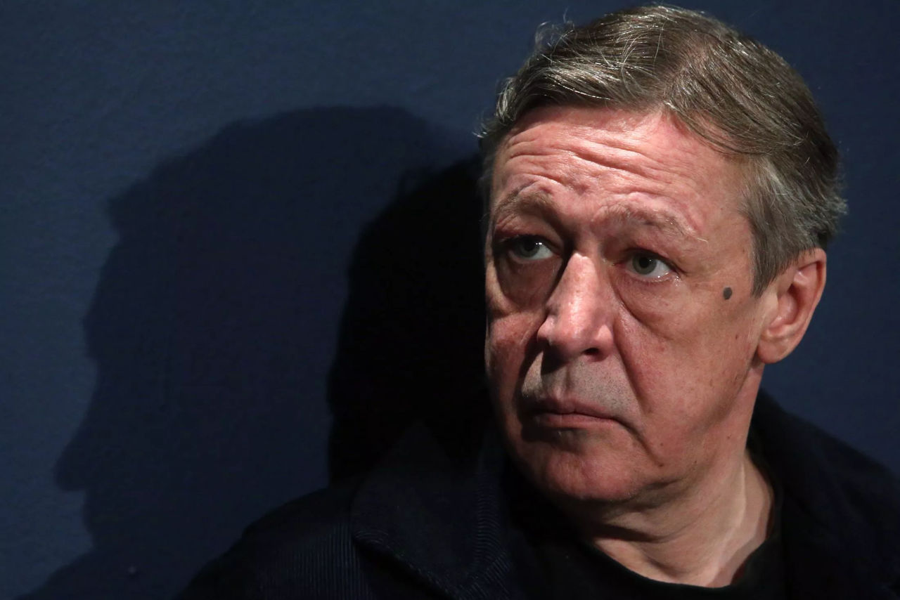 Михаил Ефремов попросил заменить оставшийся срок в колонии на принудительные работы.