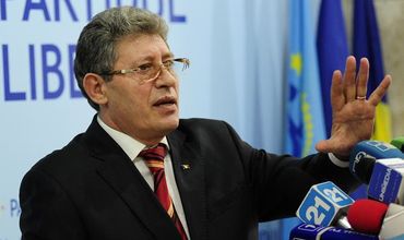 Ghimpu a răbufnit: Nu mai umblați cu torba lui Lenin pe aici. Foto: a-tv.md