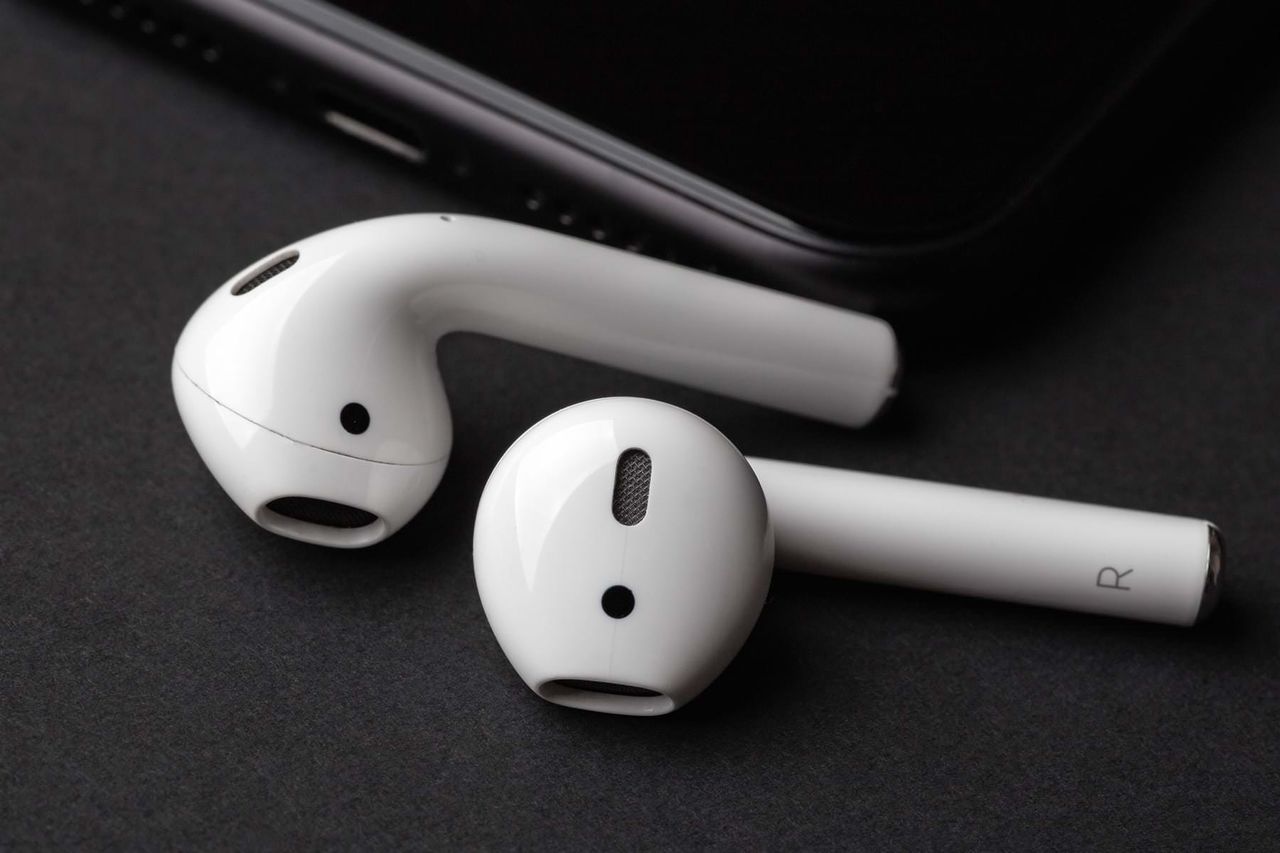 Японцы создали пылесос для сбора наушников AirPods.