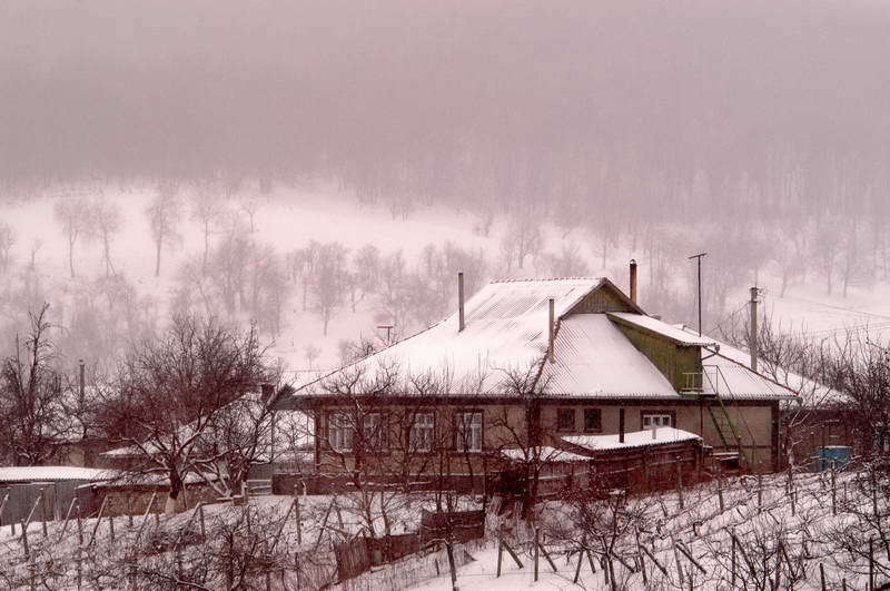 În Republica Moldova temperatura aerului noaptea va coborî pînă la minus 12-17 grade Celsius.