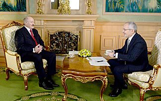 Белорусский лидер заявил также о своей готовности быть посредником в разрешении российско-украинского кризиса.  Фото: belta.by