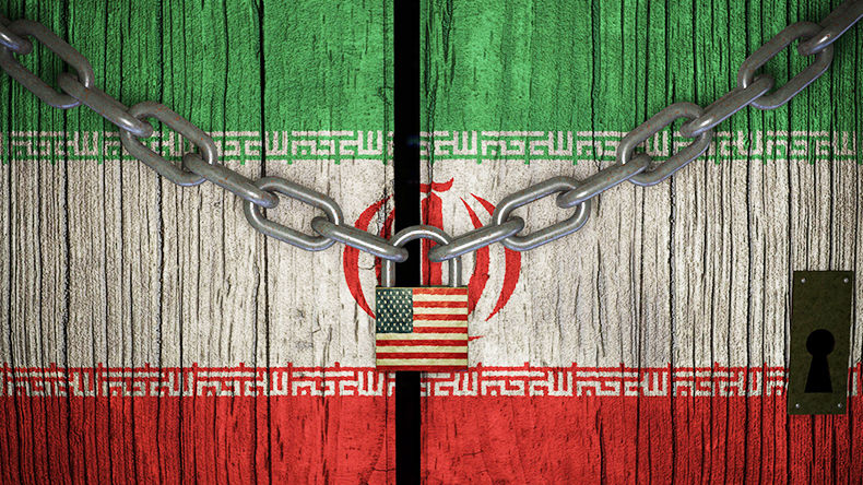 США усилили санкции против Ирана на фоне "ядерных" переговоров.