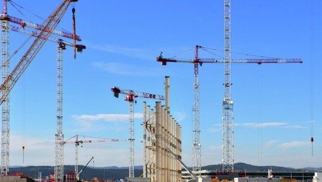 Франция хочет запретить другие языки на стройках.
