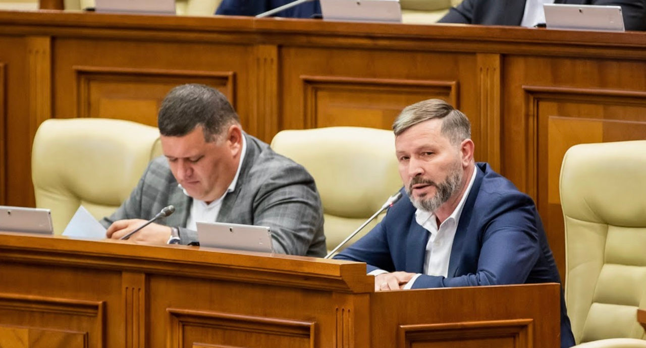 Inițiativa BCS de constituire a comisiei de anchetă privind cazul cu Legea amnistiei, respinsă.