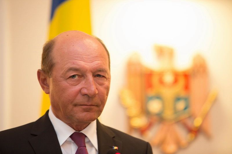 Бэсеску прокомментировал недавнее решение ВСП о гражданстве.