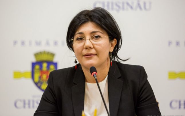 Ilegalități la Primărie: Procuratura, sesizată de Silvia Radu