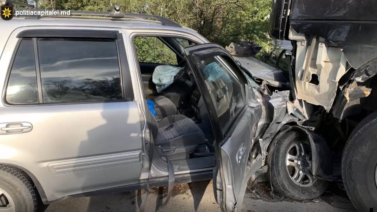 За 72 часа в Кишиневе произошло 54 ДТП, пострадали 2 человека.