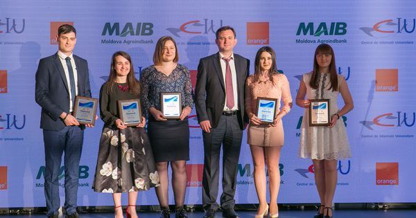 Burse de Merit pentru 50 de studenți și masteranzi din Moldova