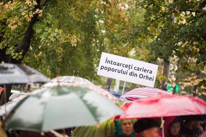 Оргеевцы вышли на протест и добились закрытия карьера «Иванос» на время судебных разбирательств.