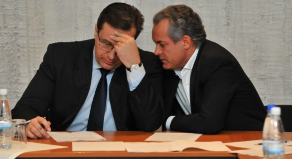 Plahotniuc se va întâlni cu 14 comuniști care au plecat din PCRM.