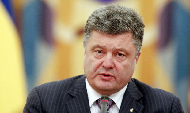 Порошенко сообщил о выделении Евросоюзом Украине €1 млрд помощи.