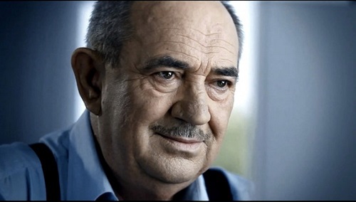 Вы, те, кто родился после 1990 года, не знакомы с русской ложью так, как знакомы мы, те, кто родился в СССР, кто прожил пол жизни в этой Империи Зла, которую лучше назвать Империей Лжи.