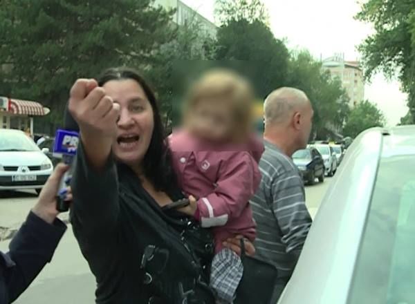 Un taxi si un Mercedes s-au ciocnit in aceasta seara, pe strada Sarmizegetusa din capitala.