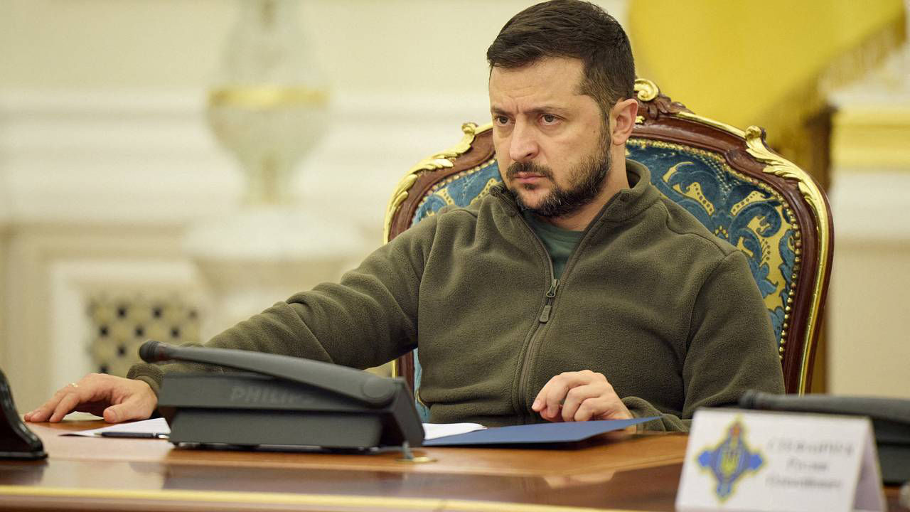 Зеленский призвал НАТО нанести превентивные удары по России.