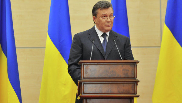 Янукович рассказал, что поддерживает связи с действующими украинскими политиками.