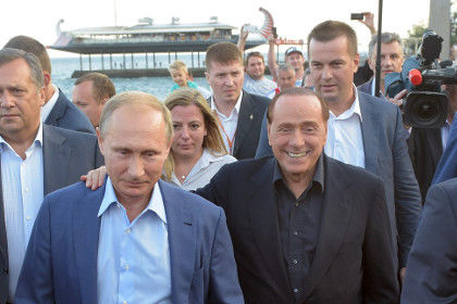 Владимир Путин и Сильвио Берлускони в Крыму Фото: Дмитрий Азаров / «Коммерсантъ».