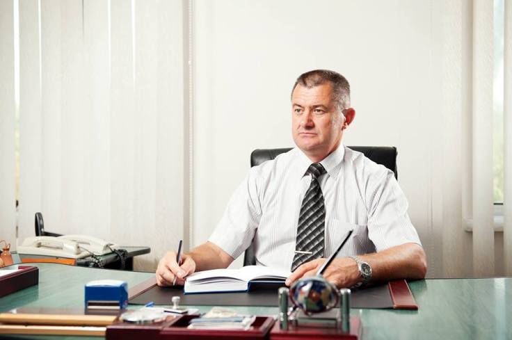 Primarul de Căușeni, acuzat de localnici că s-a autointitulat dictator. Foto: iliesmihaela.wordpress.com