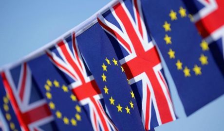 UE adoptă o poziţie comună cu privire la relaţia post-Brexit cu Londra.