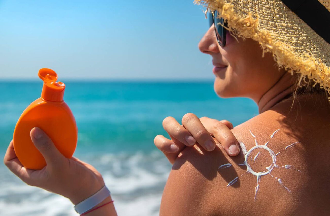 Oamenii de știință chinezi au creat o cremă SPF care reduce temperatura corpului cu 6℃.