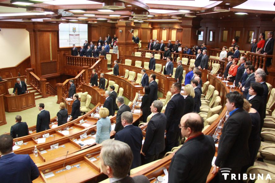Таким образом, теперь парламентская группа ЛДПМ состоит из 11 депутатов.