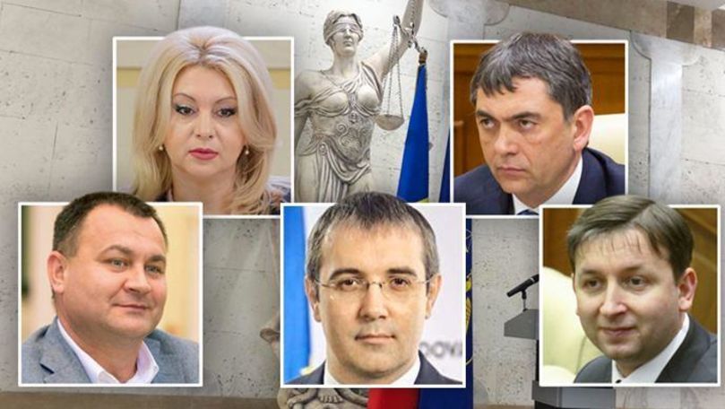 Помещенные под арест экс-депутаты и их адвокаты высказались о решении.