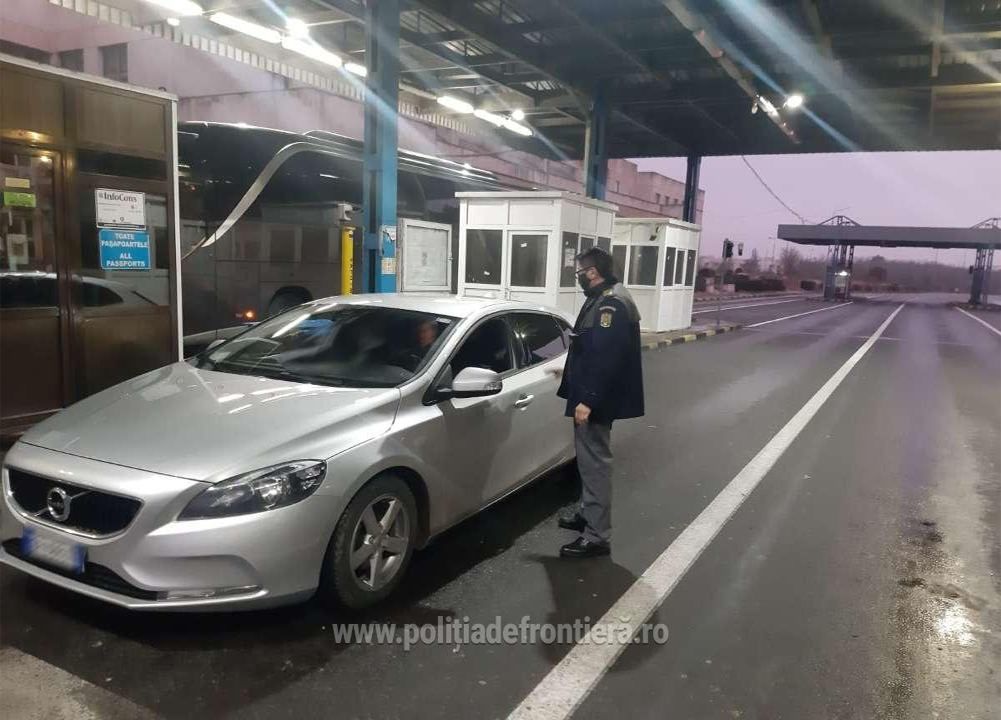 Молдаванин хотел пересечь границу Румынии на авто, снятом с учета в Бельгии.